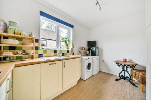 2 bedroom retirement property for sale, Riverside Gardens, Witney