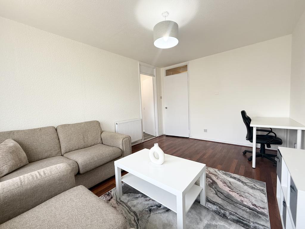 Corbett Court, Glasgow, G32 - View 4
