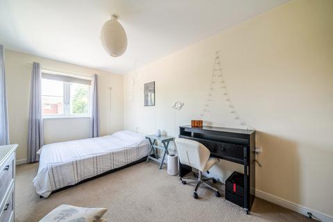 2 bedroom apartment for sale, Brosse Way, Bromley, BR2