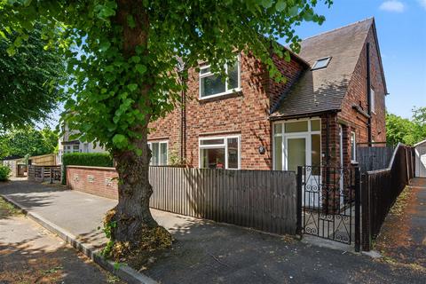 3 bedroom semi-detached house for sale, Cyprus Avenue, Beeston