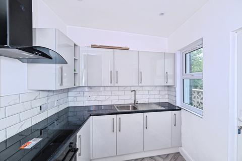 2 bedroom terraced house for sale, Clarence Avenue, Rochester, Kent, ME1