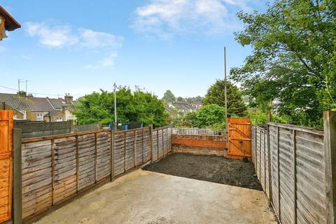 2 bedroom terraced house for sale, Clarence Avenue, Rochester, Kent, ME1