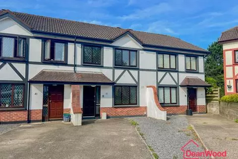 3 bedroom terraced house for sale - Aanzicht 2
