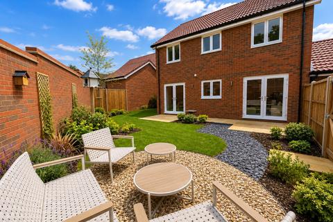 4 bedroom detached house for sale, Orchard Gardens, Orchard Drive, St. Albans