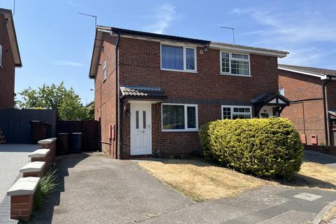 2 bed property for rent in Ridding Close, Corby, NN18