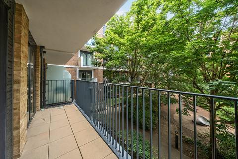 1 bedroom flat for sale, Albatross Way, London, SE16