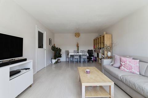 2 bedroom flat for sale, Radbourne Crescent, Walthamstow, E17