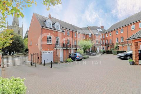 3 bed flat/apartment for rent in St. Nicholas Church Street, Warwick