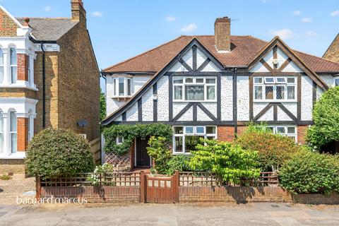 Chestnut Grove, New Malden