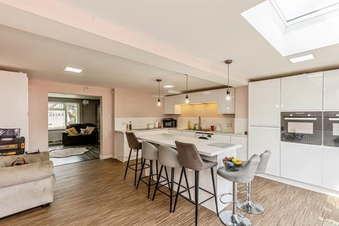 4 bedroom semi-detached house for sale, Court Farm Road, Bristol