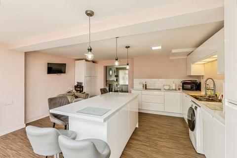 4 bedroom semi-detached house for sale, Court Farm Road, Bristol