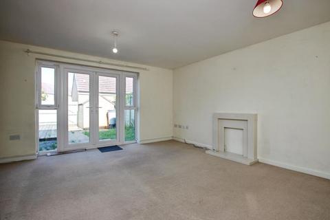 3 bedroom end of terrace house to rent, Skinners Croft, Bristol BS34