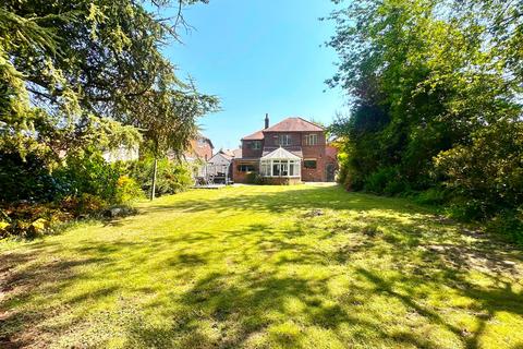 4 bedroom detached house for sale, Brookfield Avenue, Poynton, SK12