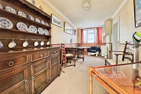 3 bedroom semi-detached house for sale, Caves Farm Close, Sandhurst, Berkshire