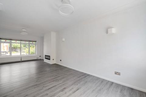 3 bedroom semi-detached house for sale, Waverley Close, Bromley, BR2