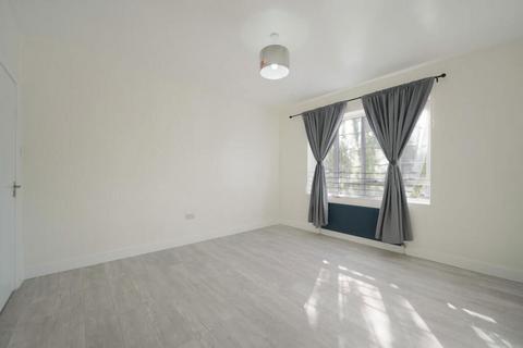 2 bedroom flat for sale, Cairnfield Avenue, Neasden, London, NW2 7PP