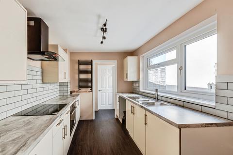 2 bedroom terraced house for sale, Avening Street, Swindon