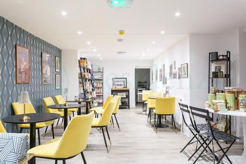 Retail property (high street) for sale, 92 Bedford Hl London SW12 9HR