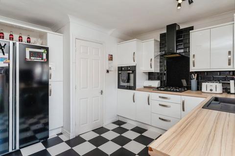 3 bedroom detached house for sale, Holly Close, Rhyl LL18