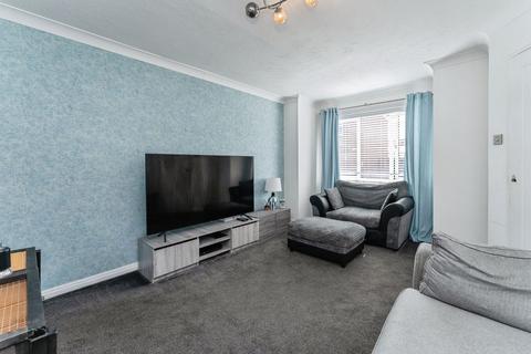 3 bedroom detached house for sale, Holly Close, Rhyl LL18