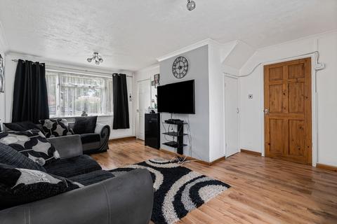 2 bedroom end of terrace house for sale, Bath Crescent, Wyton, Cambridgeshire.