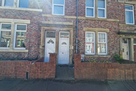 2 bedroom flat to rent, Raby Street, Gateshead NE8