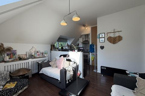 2 bedroom flat for sale, Frederick Court Clarence Street, Stalybridge, SK15 1QH, Stalybridge, SK15