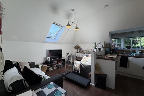 2 bedroom flat for sale, Frederick Court Clarence Street, Stalybridge, SK15 1QH, Stalybridge, SK15