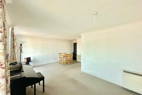 2 bedroom apartment for sale, South Esplanade, Burnham-on-Sea, Somerset, TA8