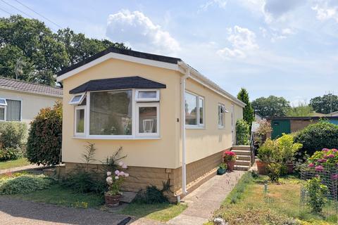 1 bedroom mobile home for sale, Dibden, Southampton, Hampshire, SO45