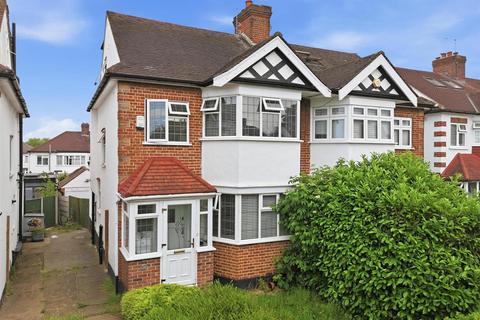 Lorne Gardens, Wanstead