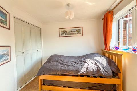 1 bedroom retirement property for sale, St Martins Way, Battle, TN33