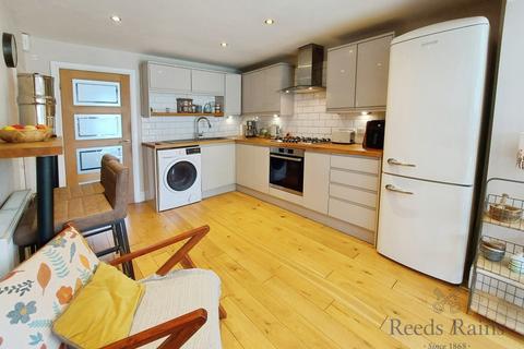 2 bedroom semi-detached house for sale, South Oak Lane, Cheshire SK9