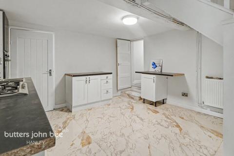1 bedroom in a house share to rent, Sneyd Street, STOKE-ON-TRENT