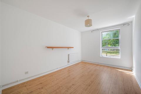 2 bedroom apartment for sale, Marlowe Gardens, Eltham, London, SE9