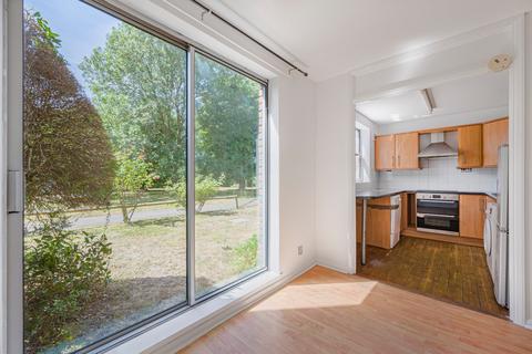 2 bedroom apartment for sale, Marlowe Gardens, Eltham, London, SE9