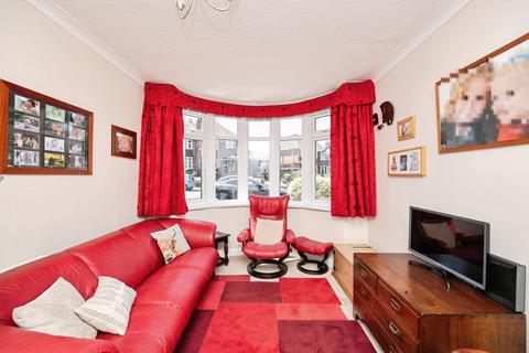 3 bedroom semi-detached house for sale, Walters Road, West Midlands, B68