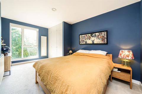 2 bedroom flat for sale, Lollard Street, London SE11