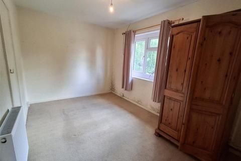 3 bedroom semi-detached house for sale, 15 Wilton Avenue, Kidderminster, Worcestershire DY11 5PR
