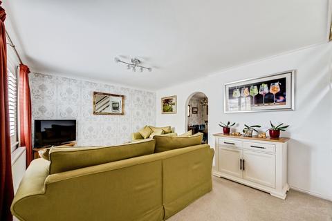 3 bedroom detached house for sale, Foxcroft Drive, Carterton