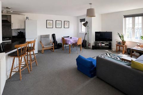 2 bedroom flat for sale, Phoenix Way, Cardiff, CF14
