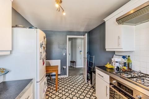 2 bedroom flat for sale, Hedgers Close, Ashton, Bristol