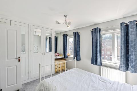 2 bedroom flat for sale, Hedgers Close, Ashton, Bristol