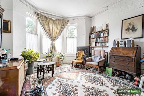 3 bedroom semi-detached house for sale, Lichfield Grove, London N3