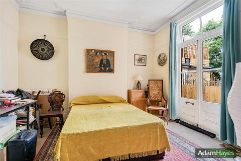 3 bedroom semi-detached house for sale, Lichfield Grove, London N3