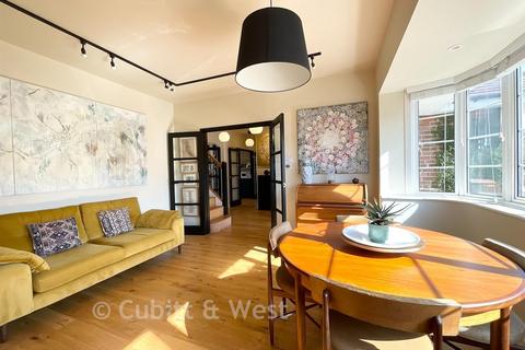 4 bedroom detached bungalow for sale, Cissbury Gardens, Worthing BN14