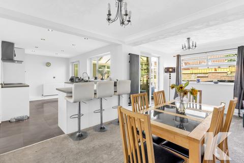 4 bedroom detached house for sale, 2 Lindenwood, Firwood Park, Chadderton OL9 9SQ