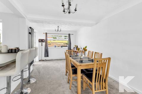 4 bedroom detached house for sale, 2 Lindenwood, Firwood Park, Chadderton OL9 9SQ
