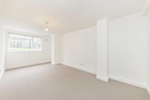 2 bedroom flat to rent, New Cross Road, London SE14