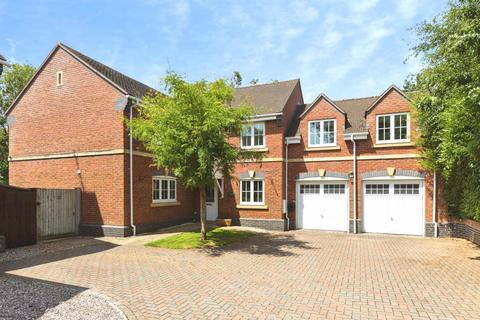 5 bedroom detached house for sale, Autumn Rise, The. Wheatridge, Gloucester, Gloucestershire, GL4